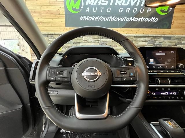 Used 2025 Nissan Pathfinder SV AWD/4WD image 20