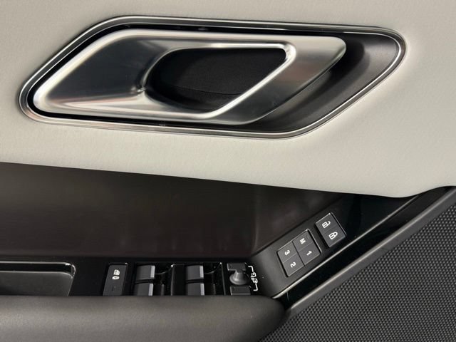 New 2026 Land Rover Range Rover Velar Belgravia AWD/4WD image 13