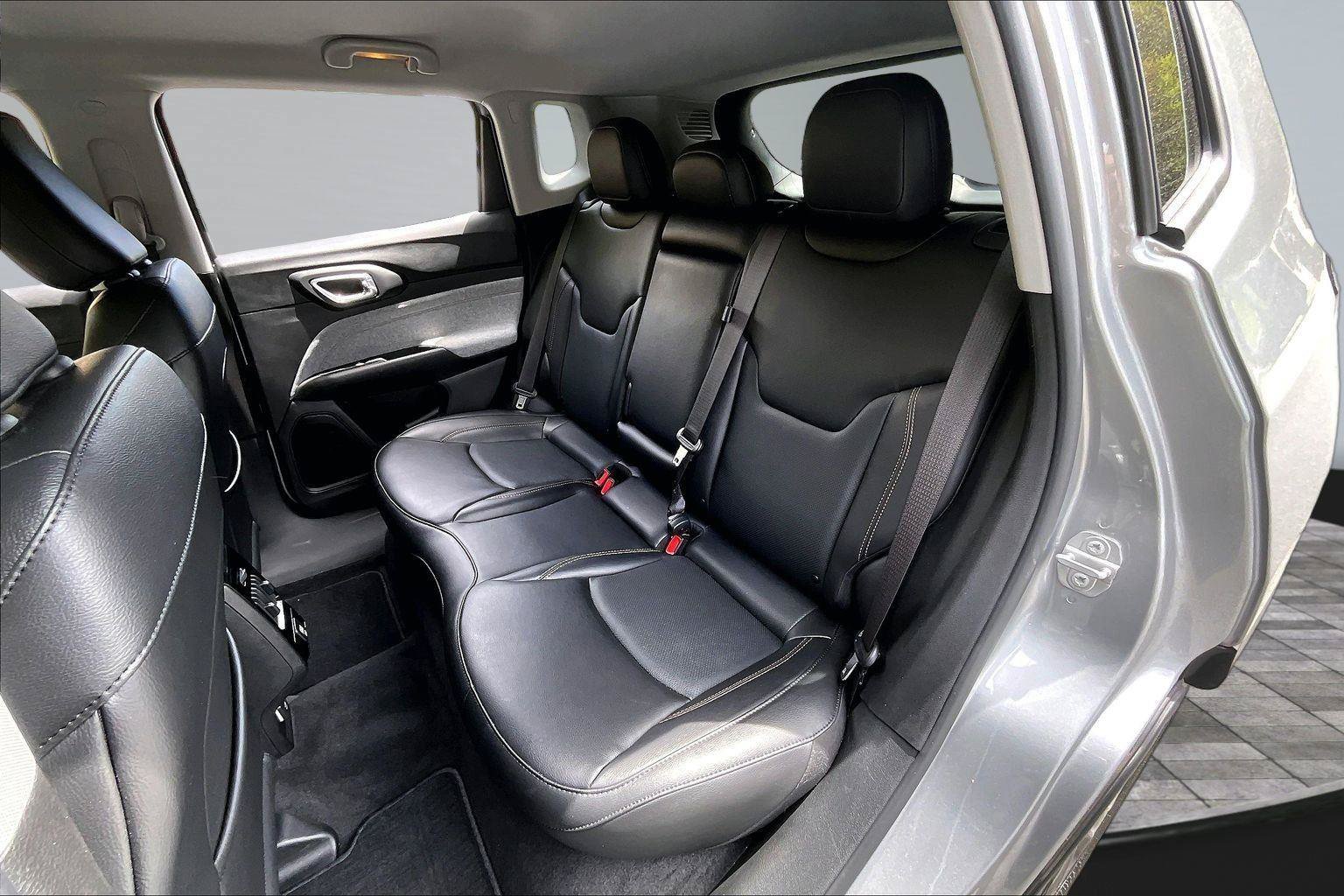 Certified 2022 Jeep Compass Latitude AWD/4WD image 26