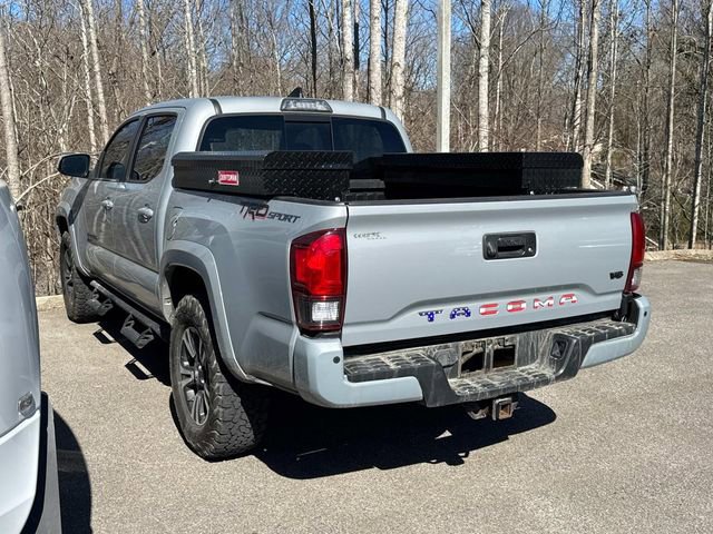 Used 2019 Toyota Tacoma TRD Sport w/ Technology Package image 8