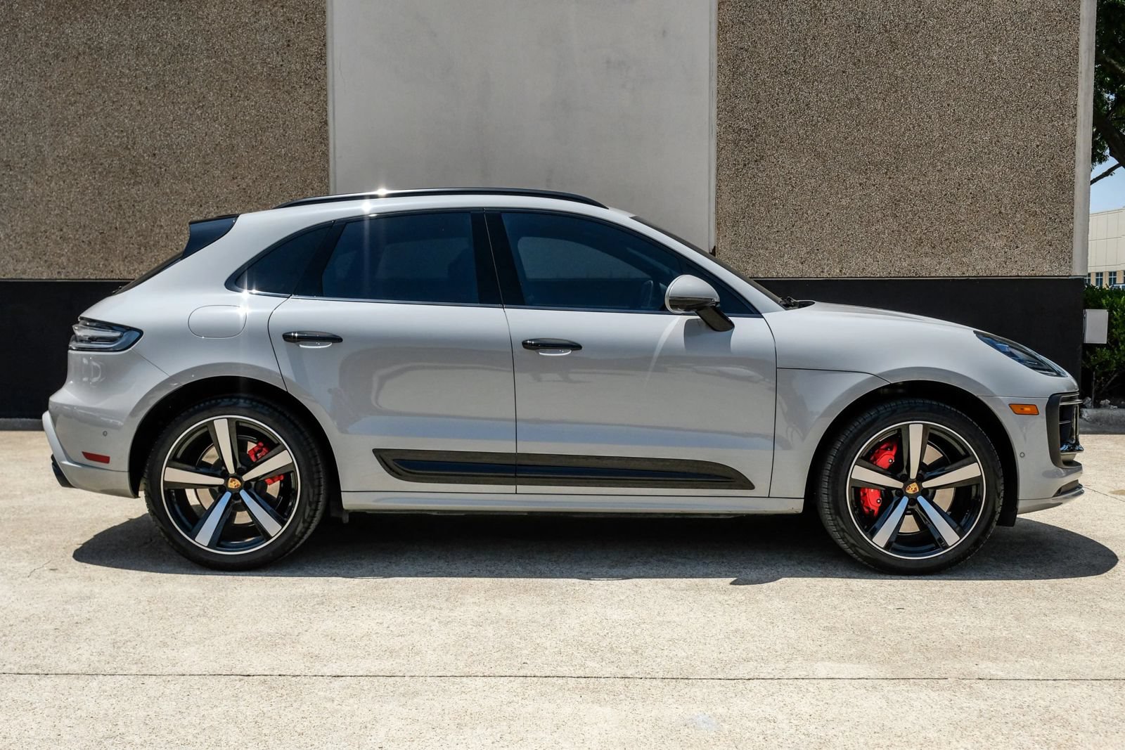Used 2023 Porsche Macan GTS AWD/4WD image 7