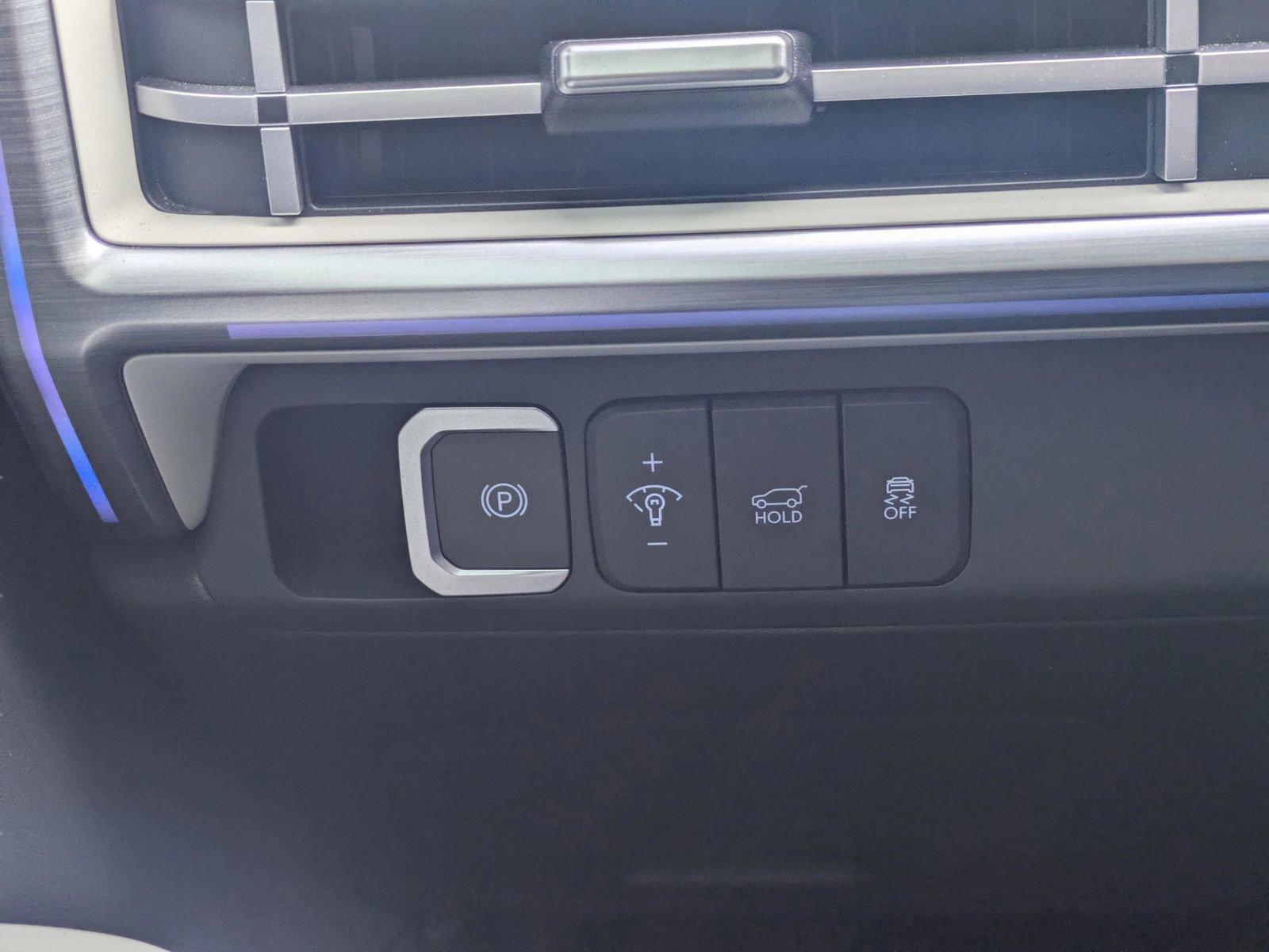 Used 2024 Hyundai Santa Fe Limited image 27