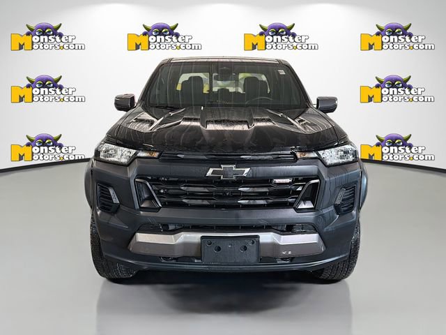 Used 2025 Chevrolet Colorado Trail Boss image 2