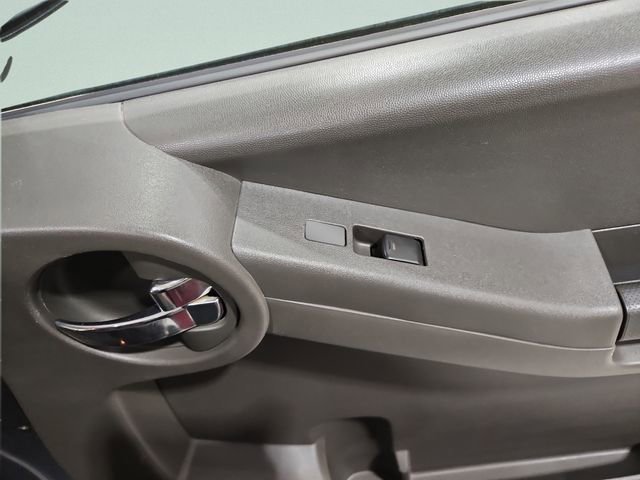 Used 2013 Nissan Xterra PRO-4X AWD/4WD image 31