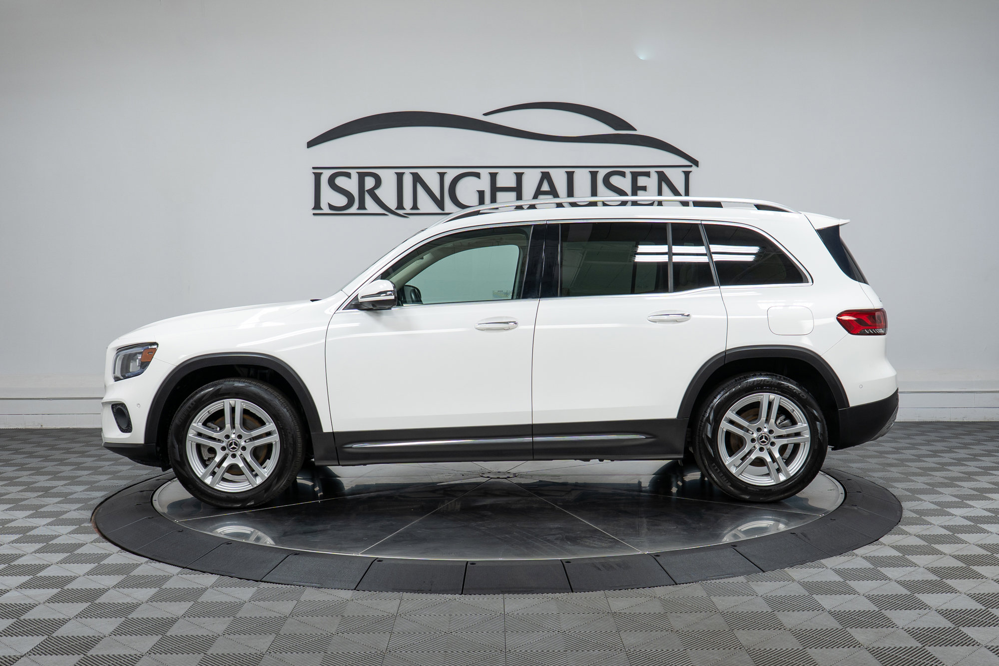 Certified 2021 Mercedes-Benz GLB 250 4MATIC w/ Premium Package image 8