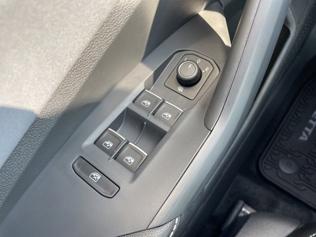New 2026 Volkswagen Jetta SE image 24