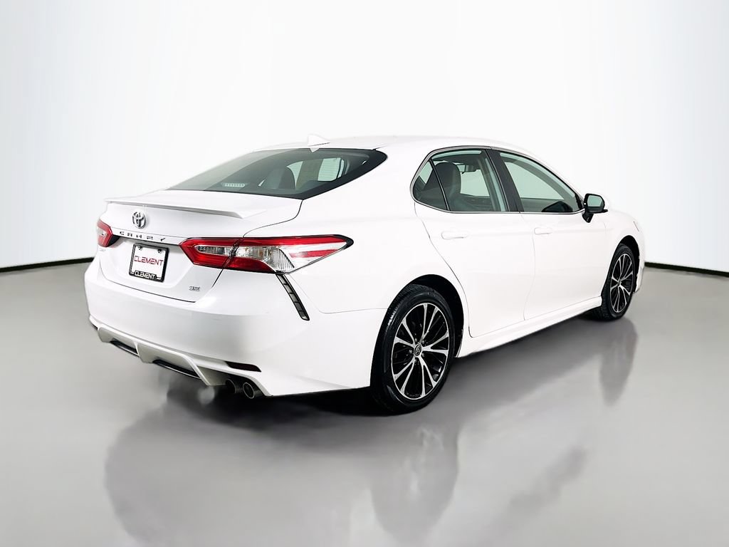 Used 2020 Toyota Camry SE FWD image 7