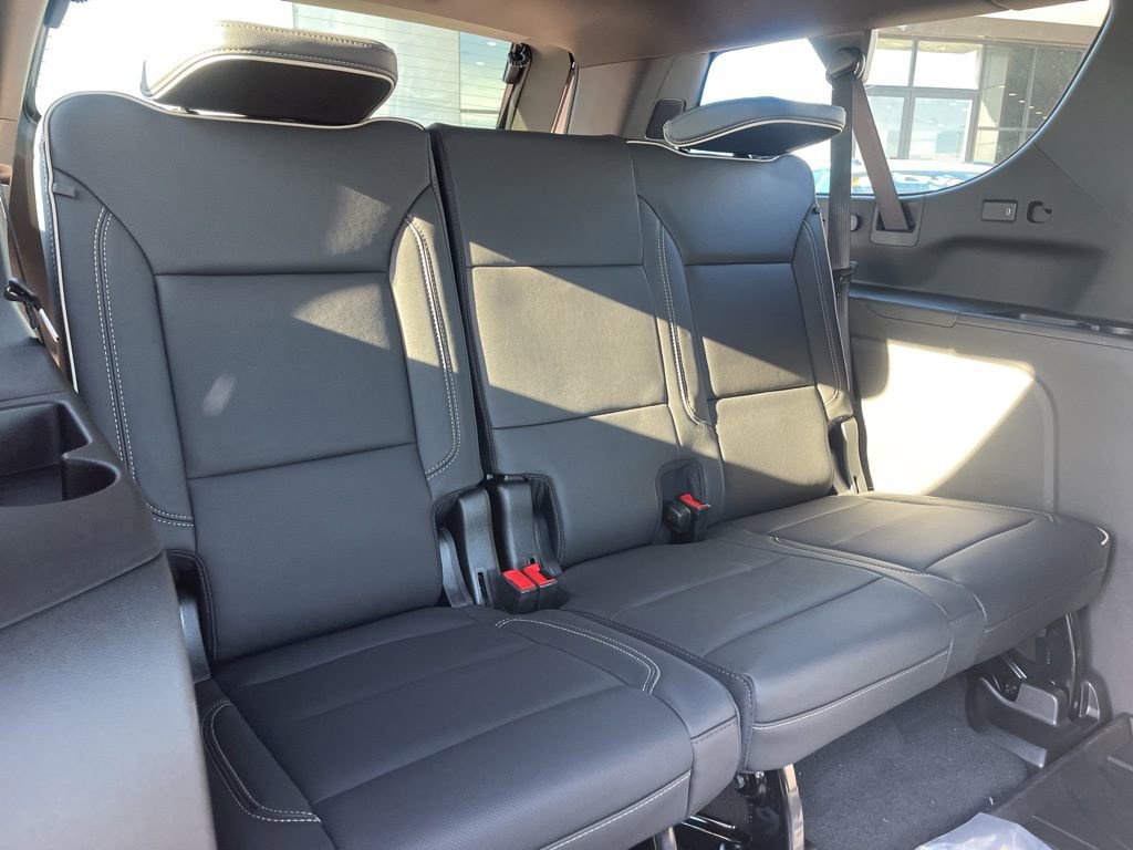New 2026 Chevrolet Suburban Premier w/ Sun And Tow Package image 15