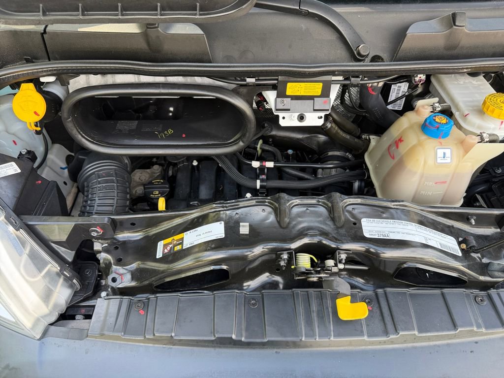 Used 2024 RAM ProMaster 2500 w/ Convenience Group image 21