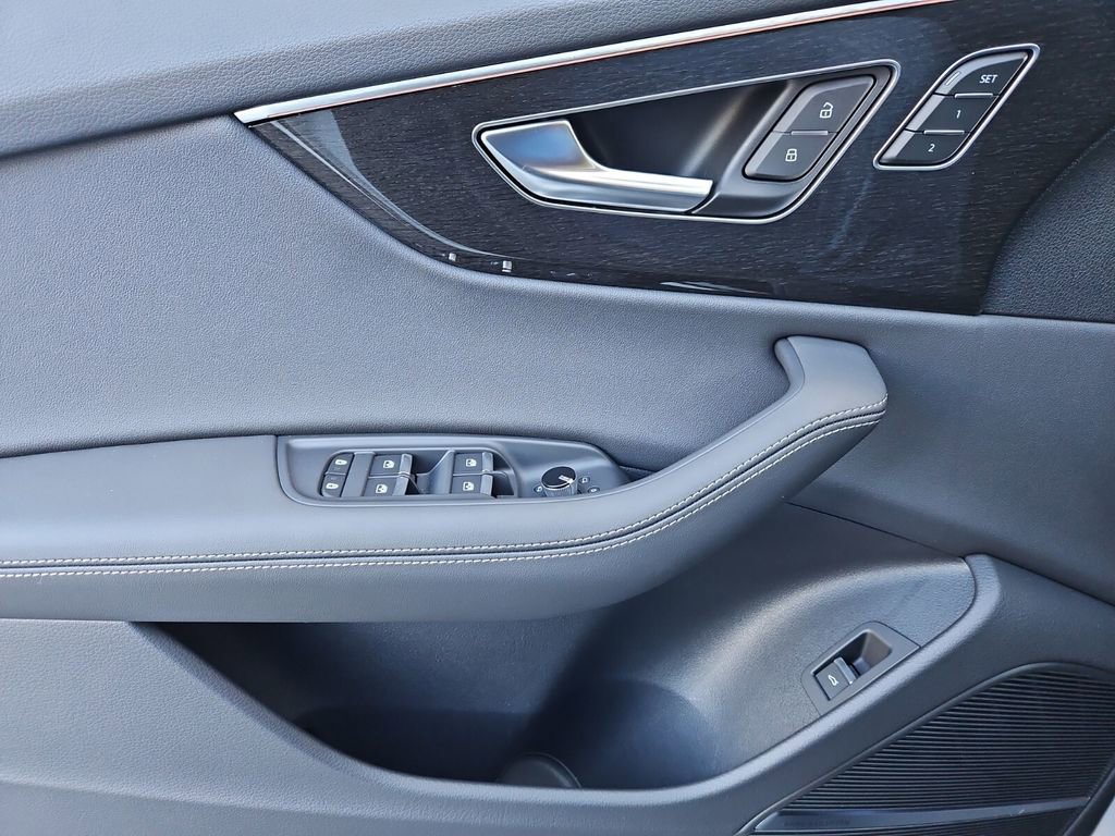 New 2026 Audi Q8 Premium Plus image 14