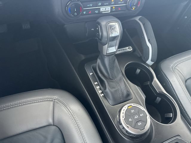 Certified 2022 Ford Bronco Outer Banks w/ Sasquatch Package AWD/4WD image 21