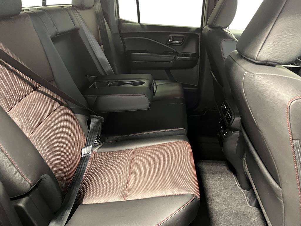 New 2026 Honda Ridgeline Black Edition image 11
