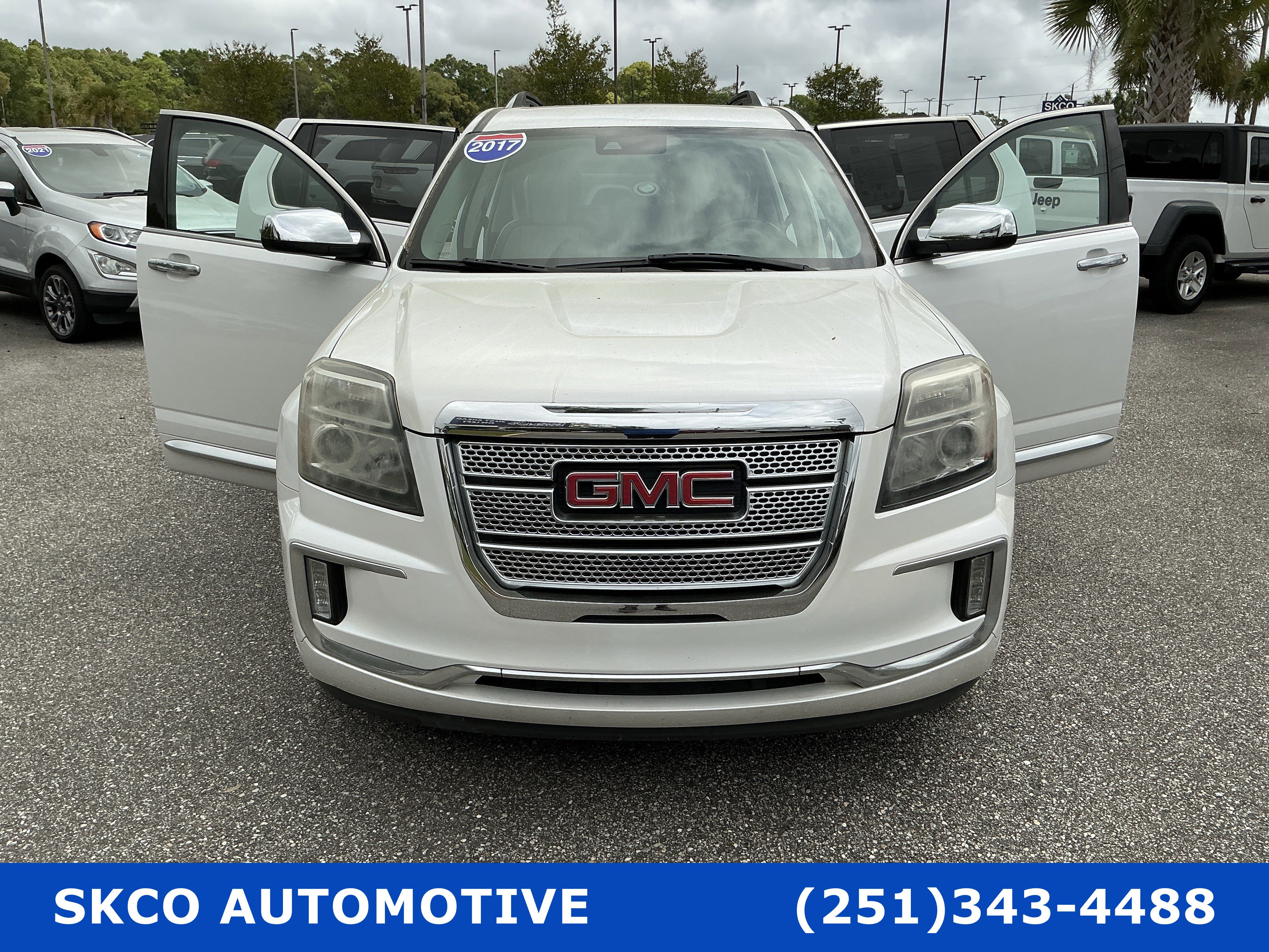 Used 2017 GMC Terrain Denali FWD image 30