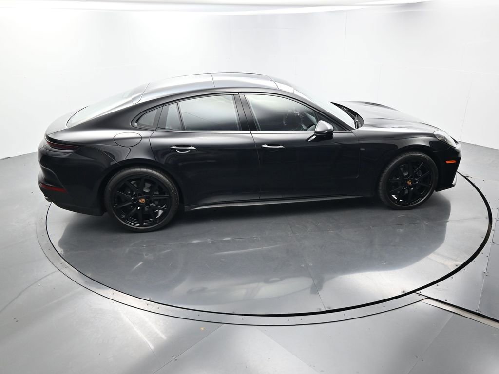 Used 2026 Porsche Panamera image 40