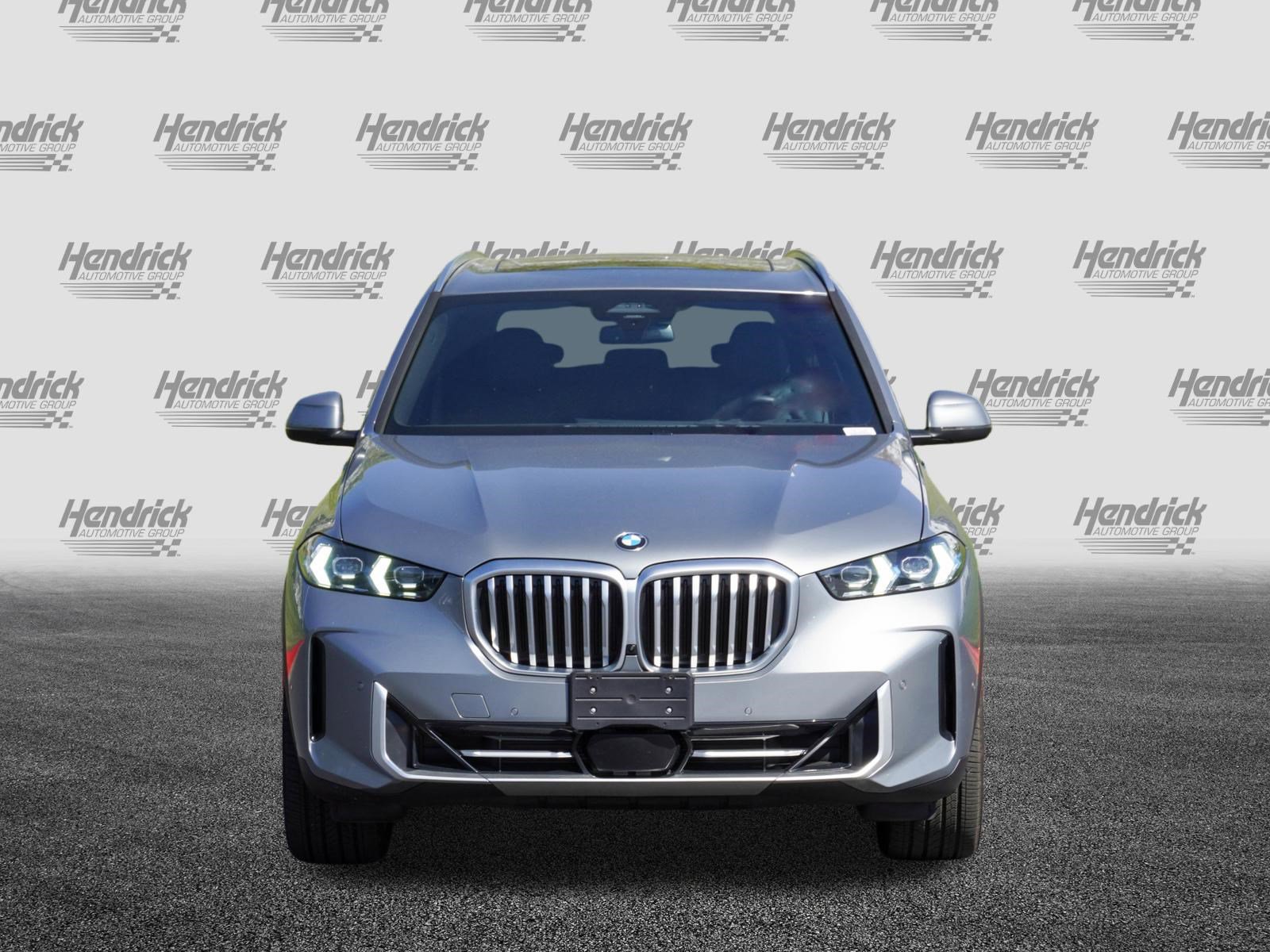 Certified 2025 BMW X5 xDrive40i w/ Premium Package AWD/4WD image 3