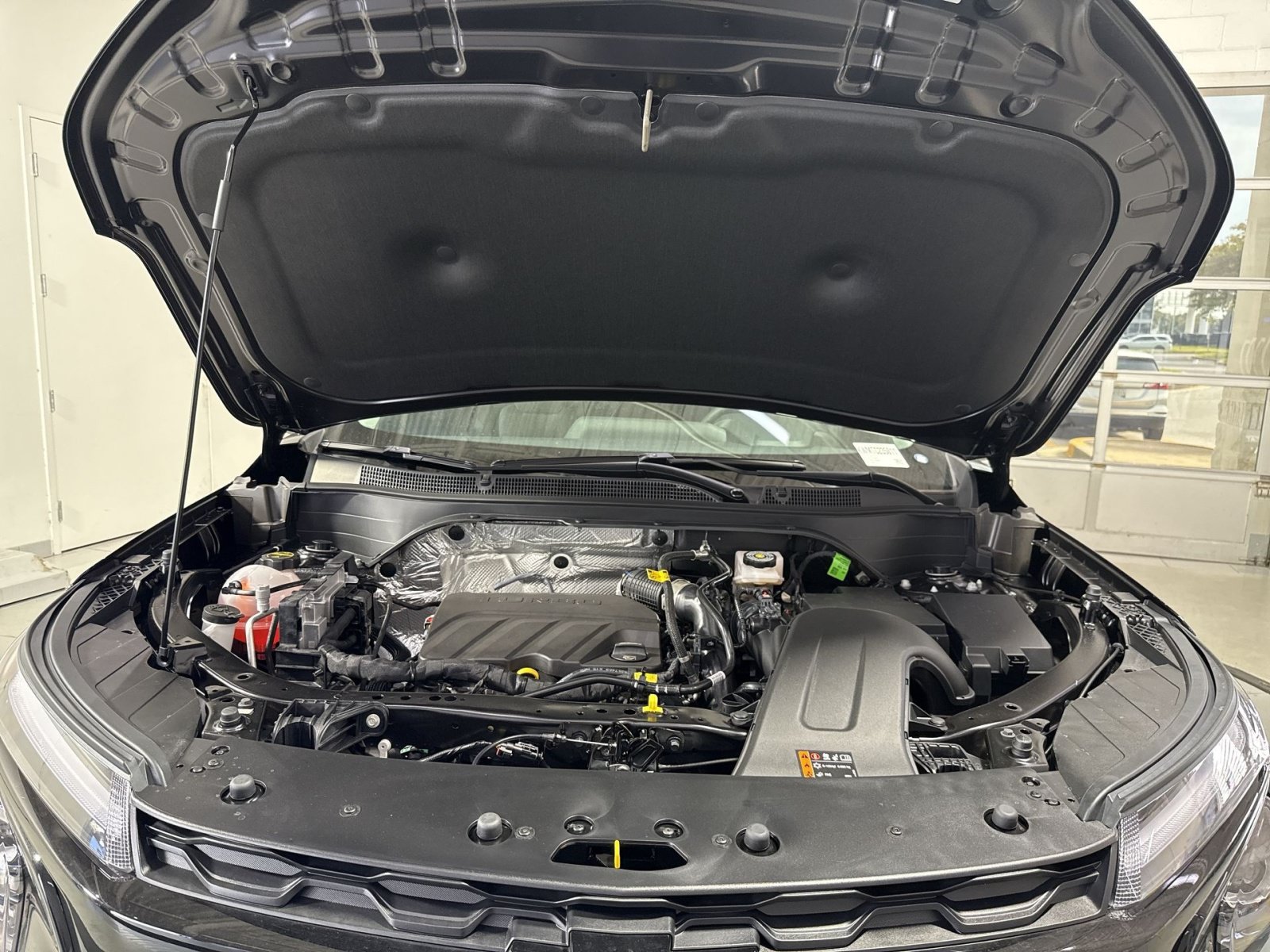 New 2026 Chevrolet Trax LT w/ Driver Confidence Package FWD image 31