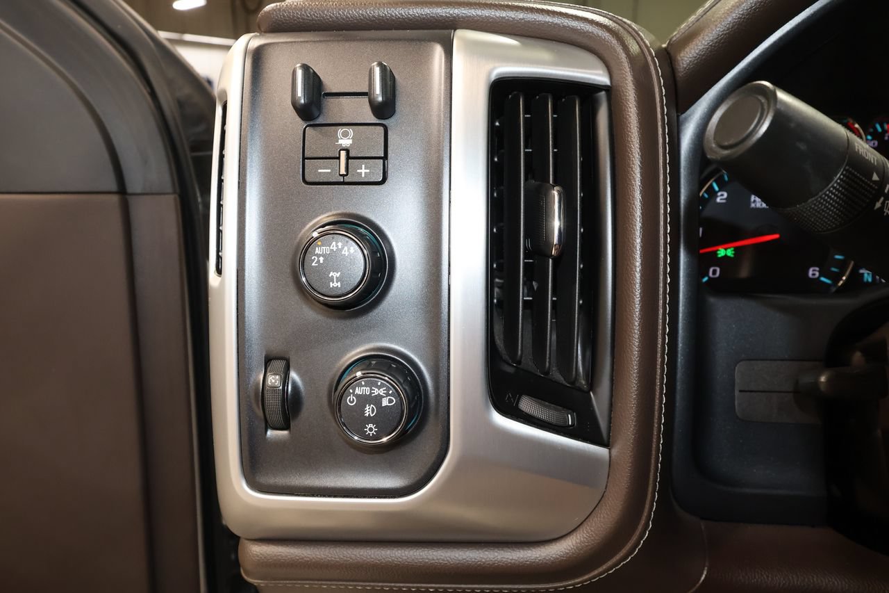 Used 2018 GMC Sierra 1500 SLT w/ SLT Premium Package AWD/4WD image 10