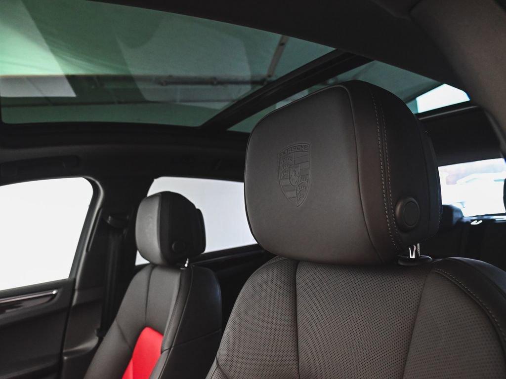 Used 2023 Porsche Macan S image 29