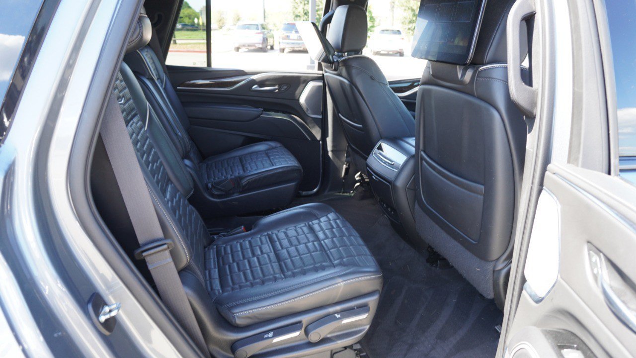 Used 2022 Cadillac Escalade Sport Platinum w/ LPO, ONYX Package RWD image 28