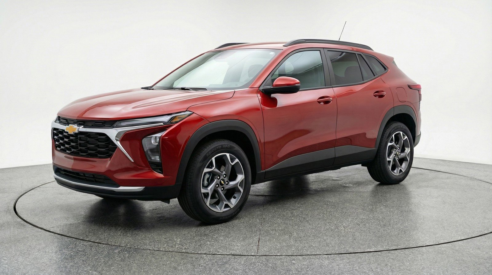 Used 2025 Chevrolet Trax LT image 3