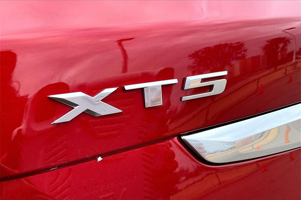 Certified 2023 Cadillac XT5 Premium Luxury image 33