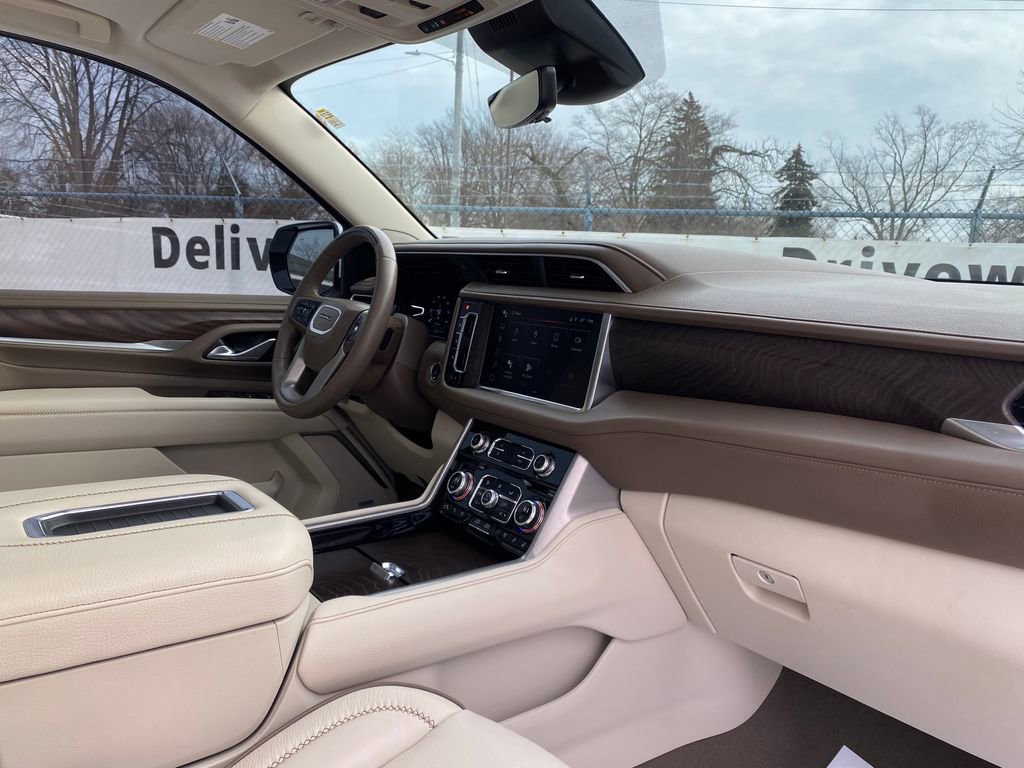 Used 2024 GMC Yukon XL Denali image 22
