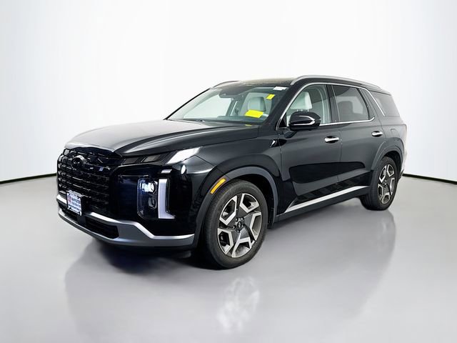 Used 2024 Hyundai Palisade Limited AWD/4WD image 2