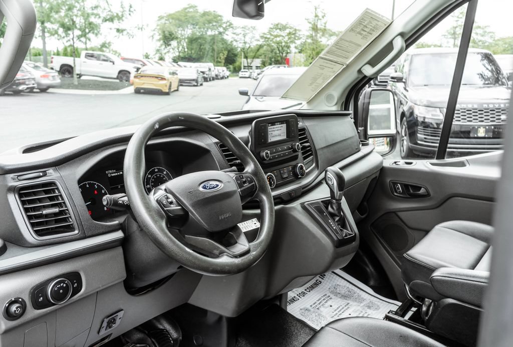 Used 2022 Ford Transit 350 DRW RWD image 7