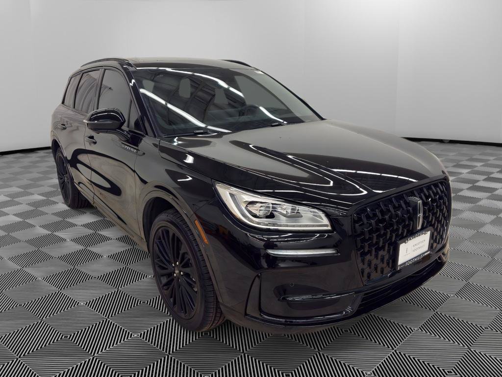 Used 2025 Lincoln Corsair Grand Touring w/ Equipment Group 302A AWD/4WD image 1