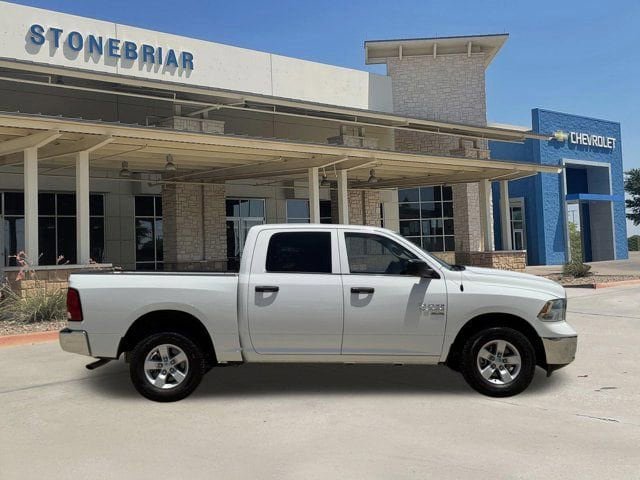 Used 2022 RAM 1500 Classic SLT w/ Electronics Group AWD/4WD image 4