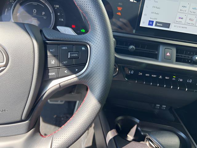 Used 2024 Lexus UX 250h F Sport image 19