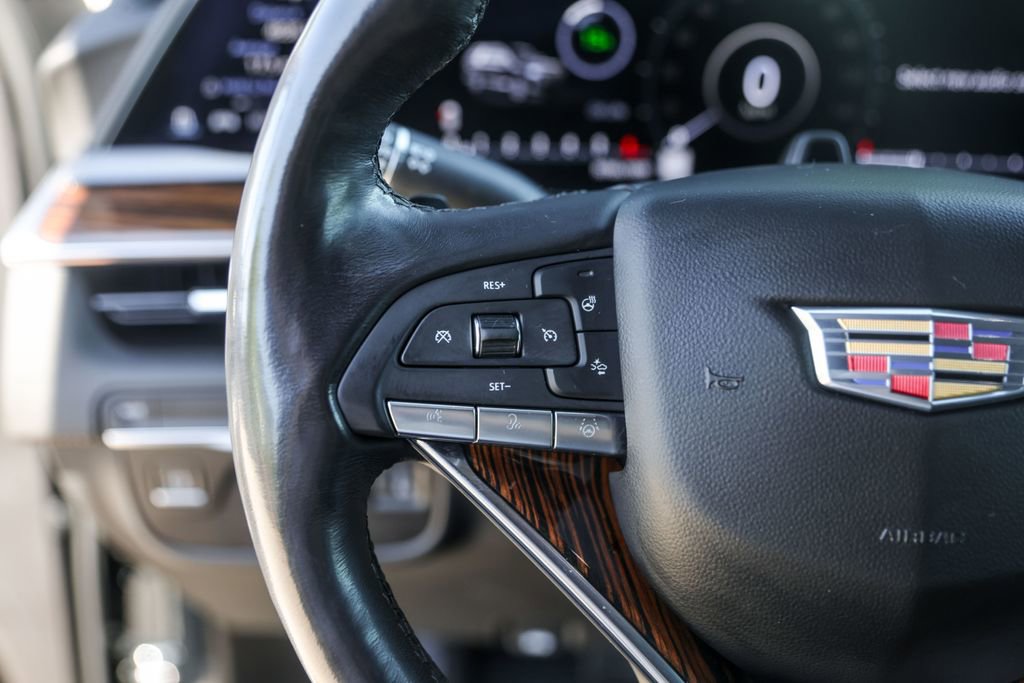 Used 2023 Cadillac Escalade Premium Luxury image 14
