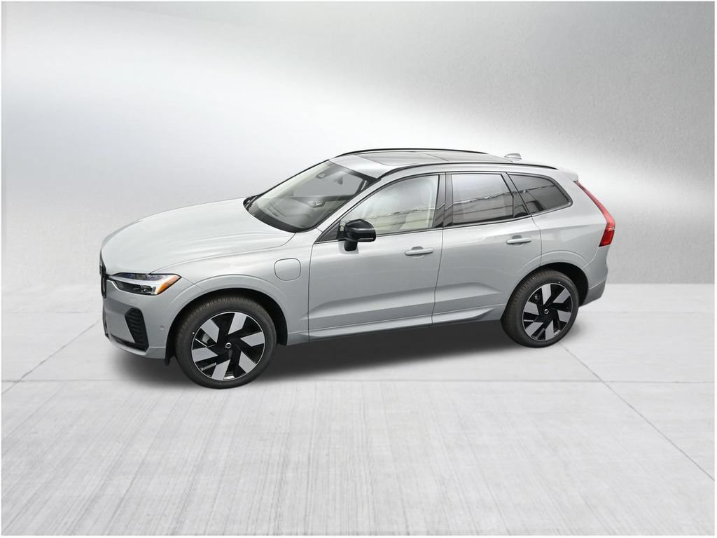 New 2025 Volvo XC60 T8 Plus w/ Protection Package Premier AWD/4WD image 14