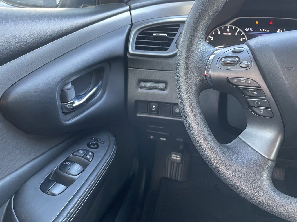 Used 2022 Nissan Murano S image 11