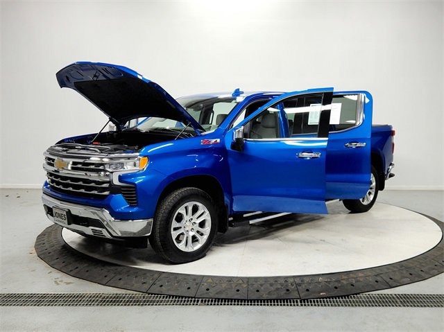 Used 2023 Chevrolet Silverado 1500 LTZ w/ LTZ Convenience Package II image 11