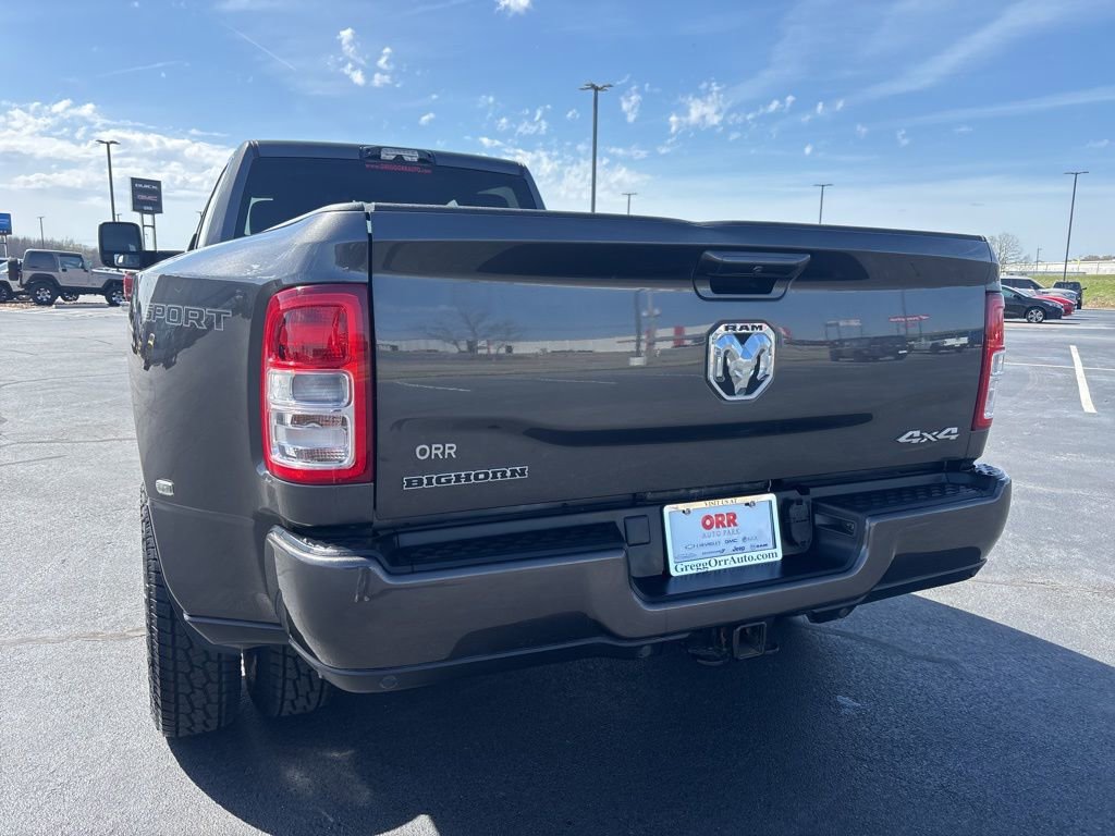 Used 2024 RAM 3500 Big Horn w/ Sport Appearance Package image 4