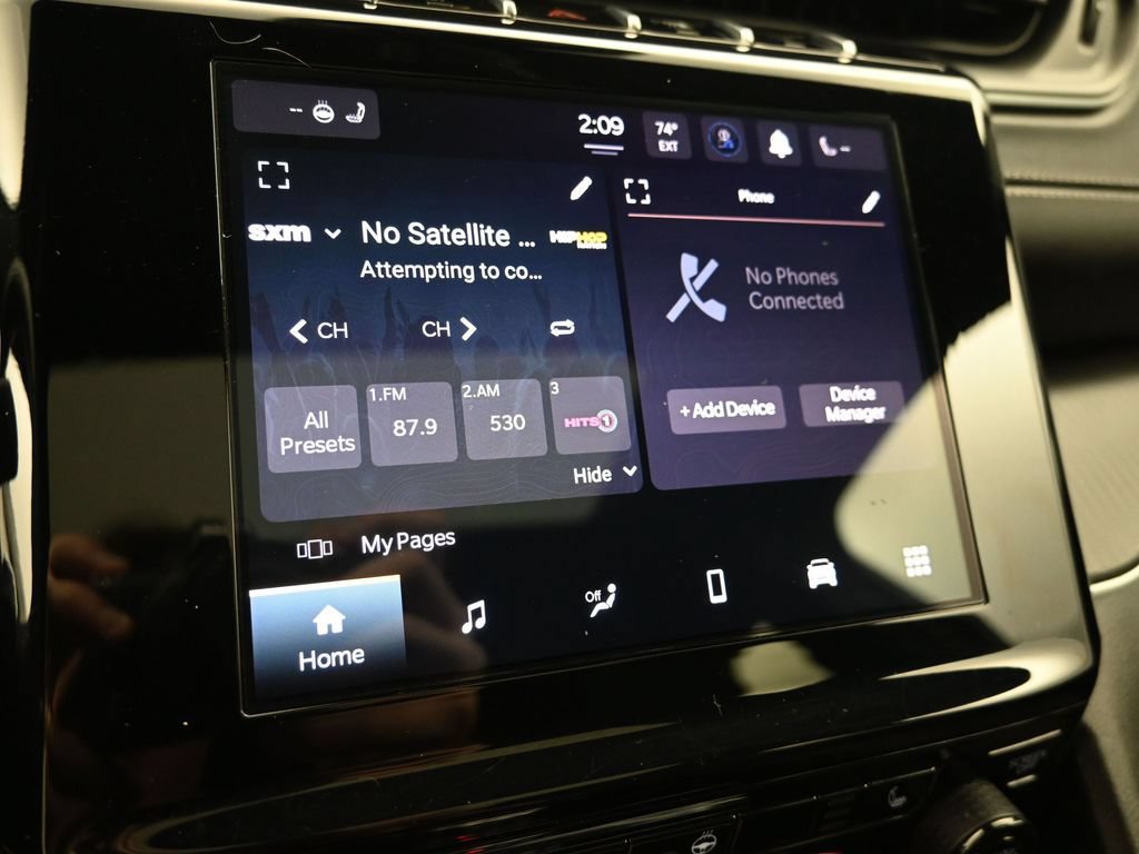 Used 2024 Jeep Grand Cherokee Altitude AWD/4WD image 25