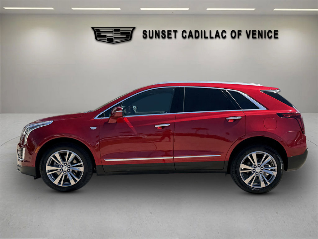 Certified 2025 Cadillac XT5 Premium Luxury w/ Technology Package AWD/4WD image 6