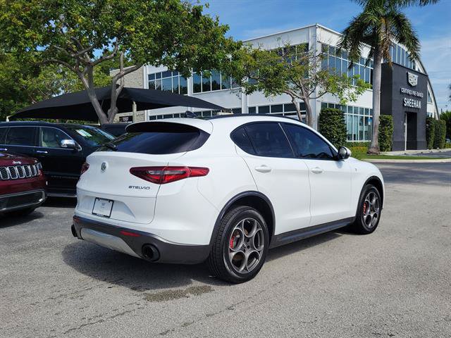 Used 2022 Alfa Romeo Stelvio Ti AWD/4WD image 22