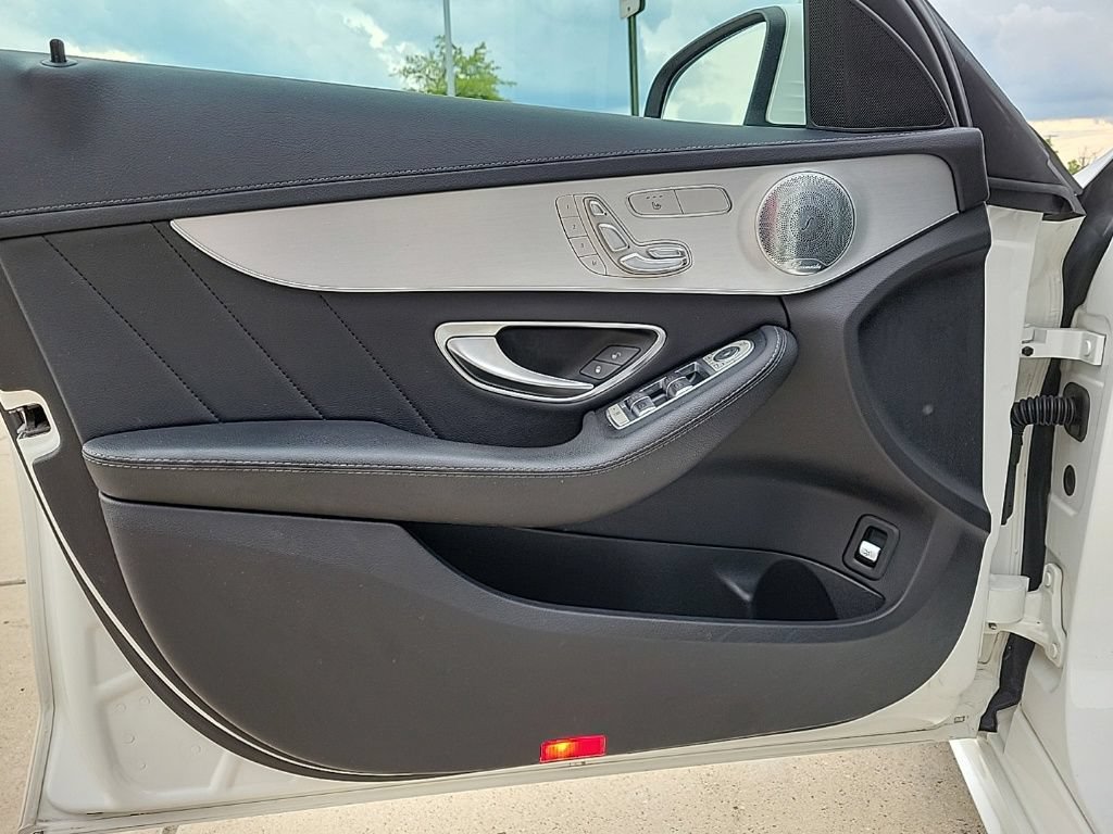 Used 2015 Mercedes-Benz C 300 4MATIC Sedan image 26