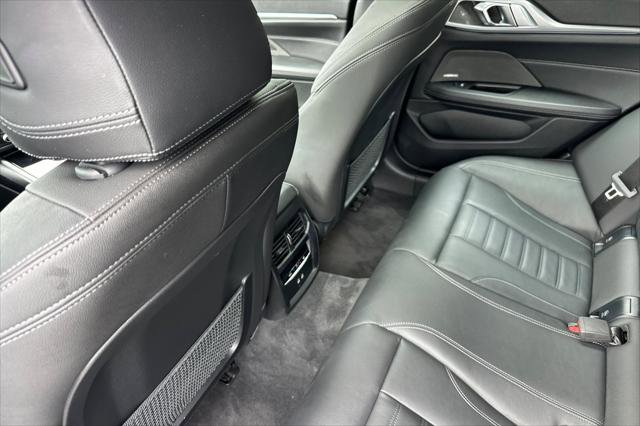 Used 2023 BMW i4 eDrive35 image 11