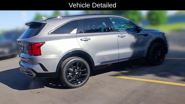 Certified 2023 Kia Sorento SX AWD/4WD image 3
