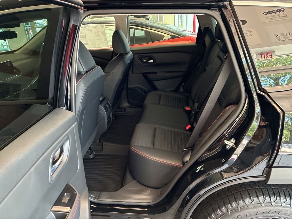 New 2026 Nissan Rogue SV AWD/4WD image 15