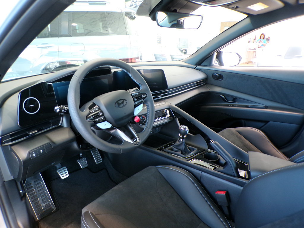 New 2026 Hyundai Elantra N FWD image 6