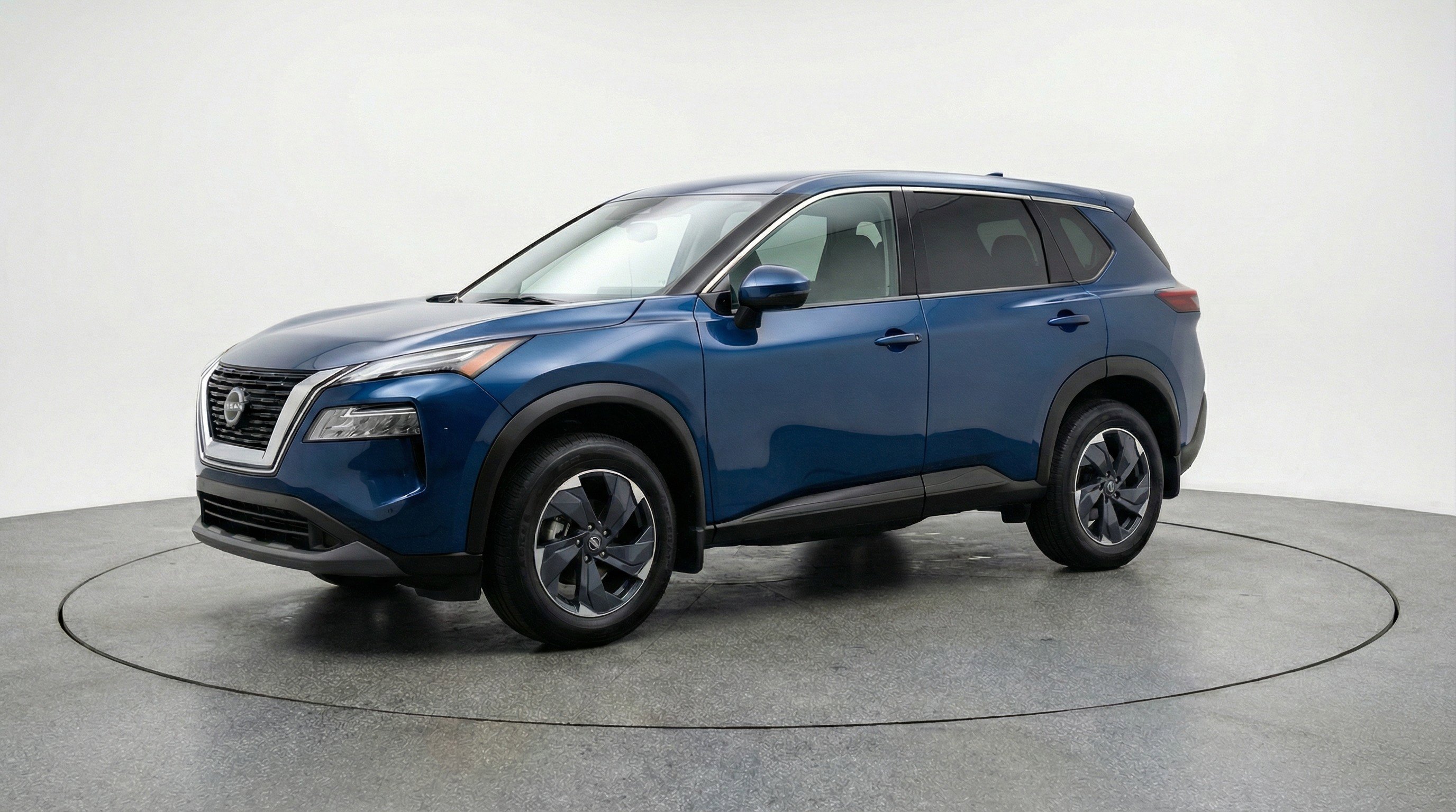 Used 2025 Nissan Rogue SV FWD image 3