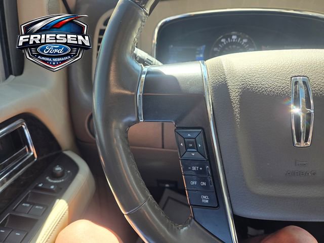 Used 2017 Lincoln Navigator L Select AWD/4WD image 15