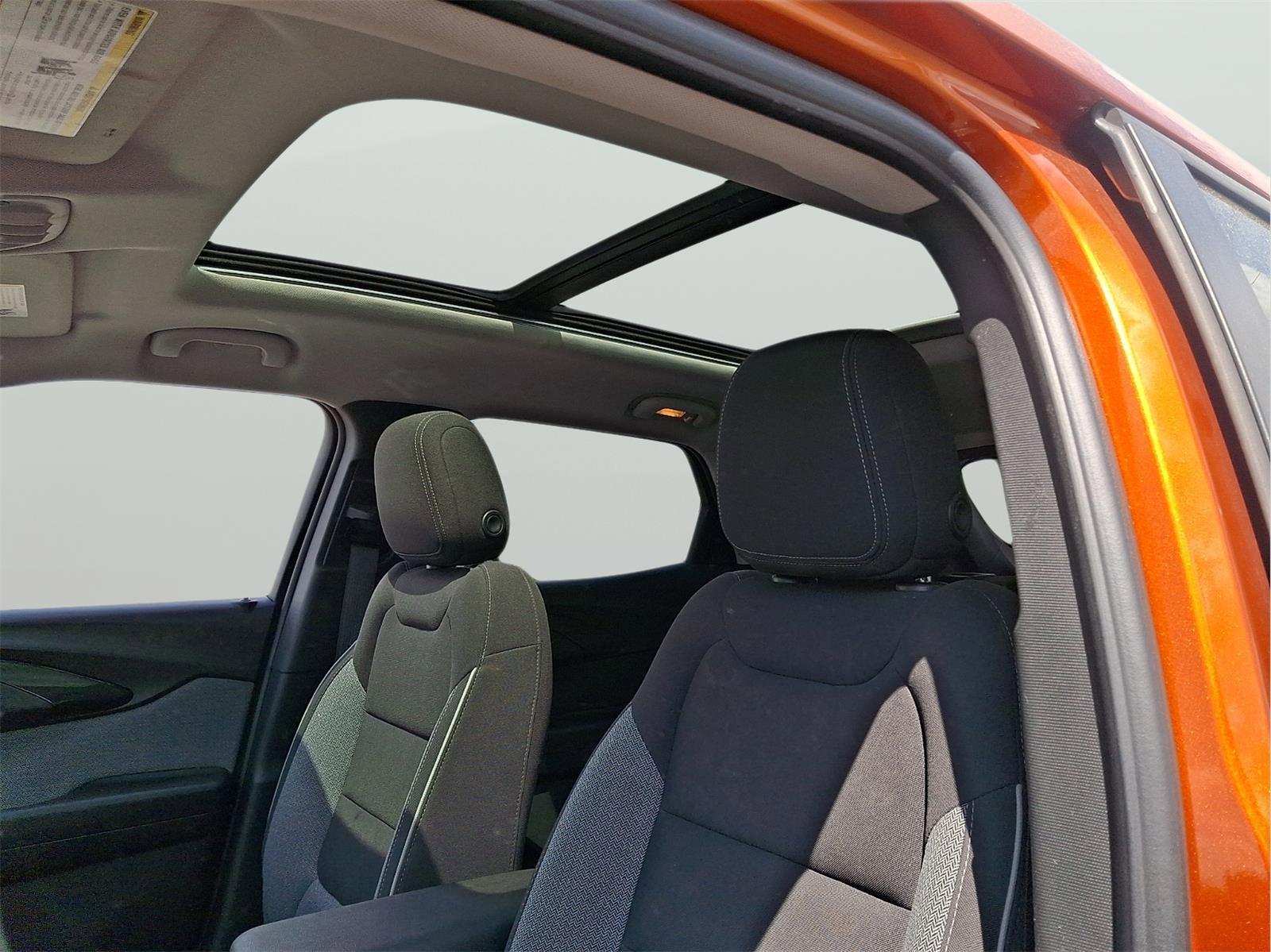 Used 2022 Chevrolet TrailBlazer LT w/ Sun and Liftgate Package AWD/4WD image 51