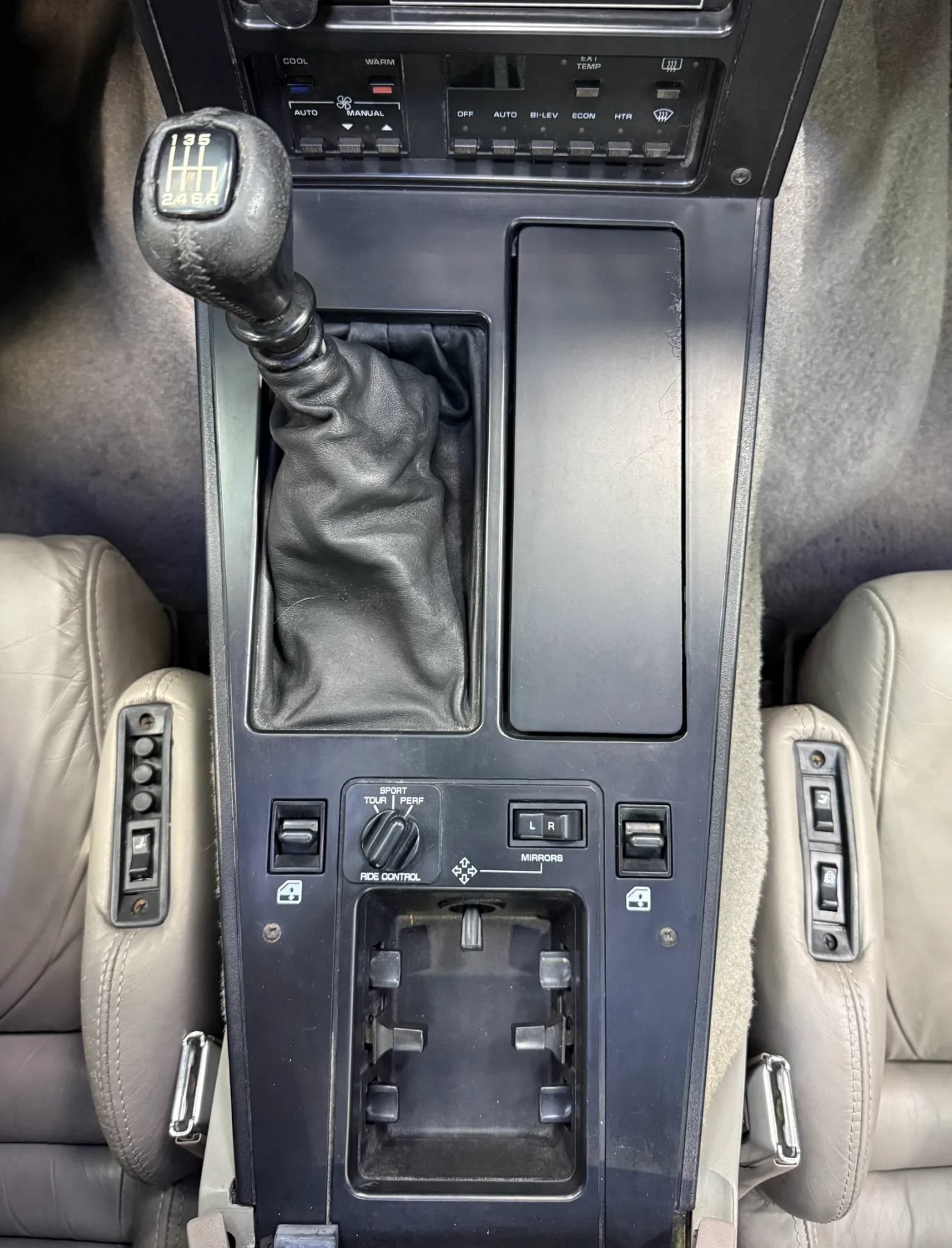 Used 1989 Chevrolet Corvette Coupe RWD image 23