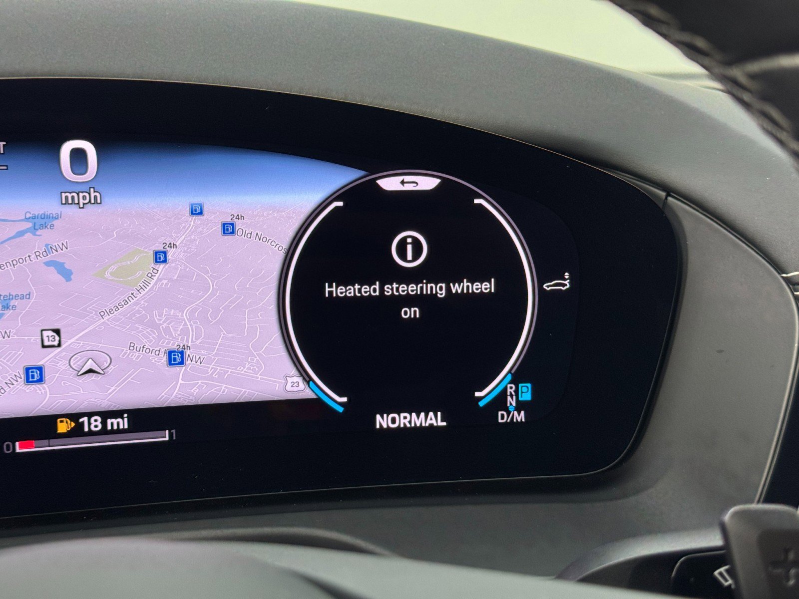 Used 2024 Porsche Panamera 4 w/ Premium Package image 20