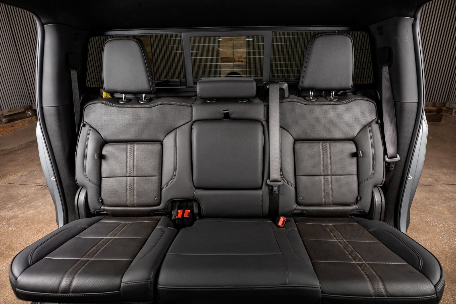 Used 2025 Chevrolet Silverado 1500 High Country AWD/4WD image 42